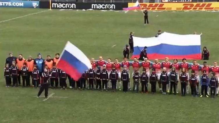 Rugby: Jugaba la selección rusa de rugby y pusieron el himno soviético