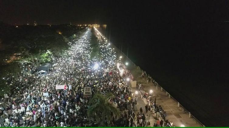 Multitudinaria marcha contra la legalización del aborto