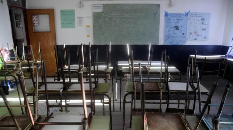 Amsafe y SADOP rechazan la suba por decreto y van al paro