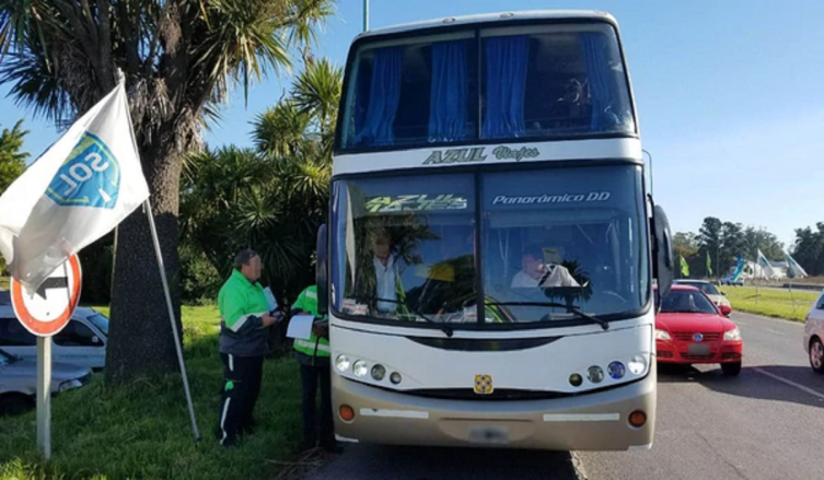 Arrestaron a 22 personas que viajaban con droga hacia la Costa Atlántica