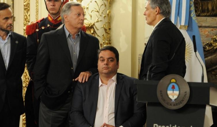 Quiénes son los ministros con mejor y peor imagen del Gobierno, según una encuesta