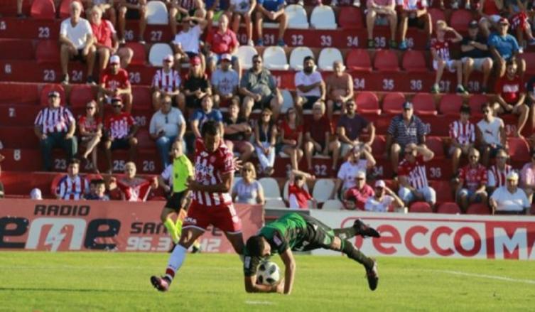 Al Tate se le escapó al final: Unión empató 1 a 1 con San Martín de San Juan