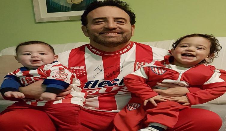 Tres ingleses atacaron a un santafesino