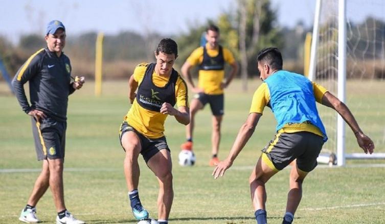 Fernández prepara un equipo mixto entre titulares y suplentes