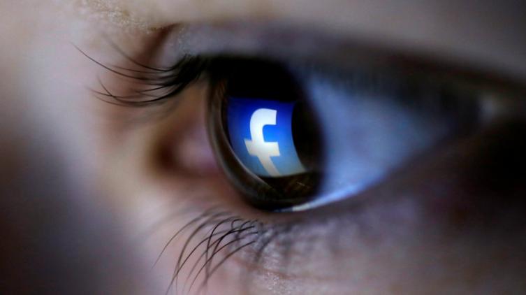 Facebook lee todos tus chats de Messenger