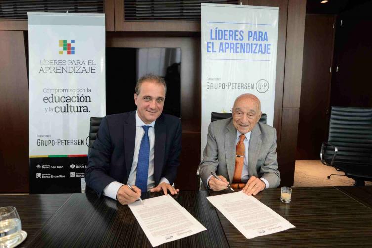 Convenio de colaboración para la capacitación docente  