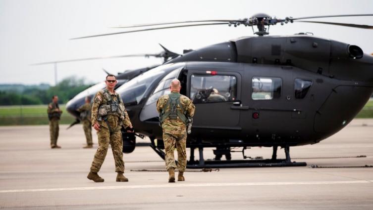 EE.UU. inicia el despliegue militar en la frontera con México
