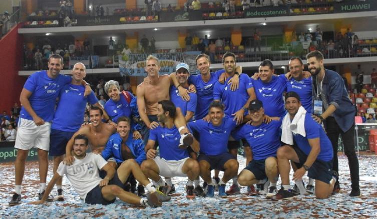   Pella ganó el quinto punto y Argentina celebró una serie emocionante contra Chile