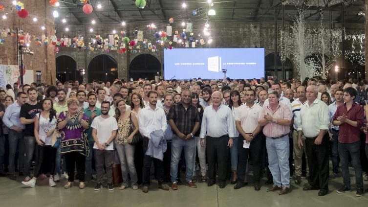 Lifschitz presentó el anteproyecto a autoridades locales