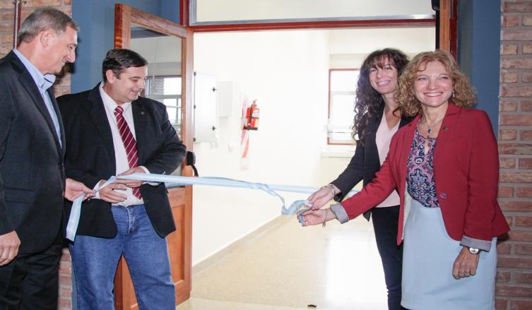 La UNL inauguró tres laboratorios  