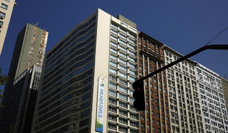 Privatizarán la estatal eléctrica de Brasil: ¿Un riesgo para la soberanía?