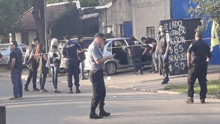 Asesinaron a balazos a tres hombres
