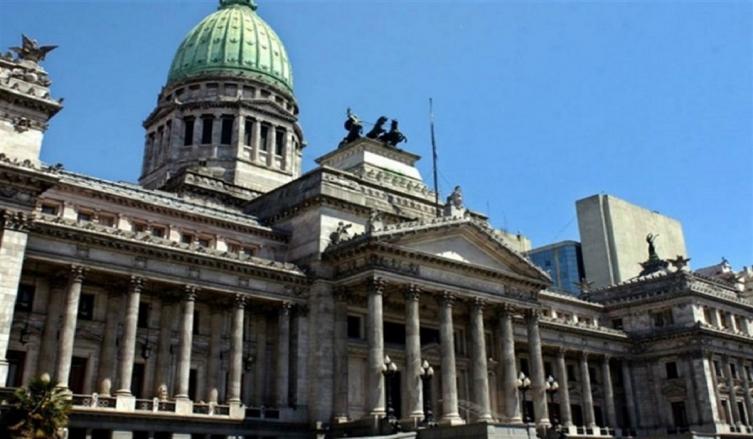 La oposición convocó a una sesión para debatir límites en las subas de los servicios