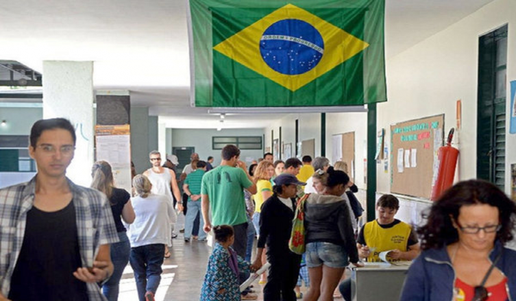 La Bolsa de Brasil expectante del futuro político del país