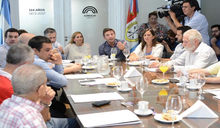Concejales y legisladores provinciales se reunieron por aumento en la tarifa eléctrica 