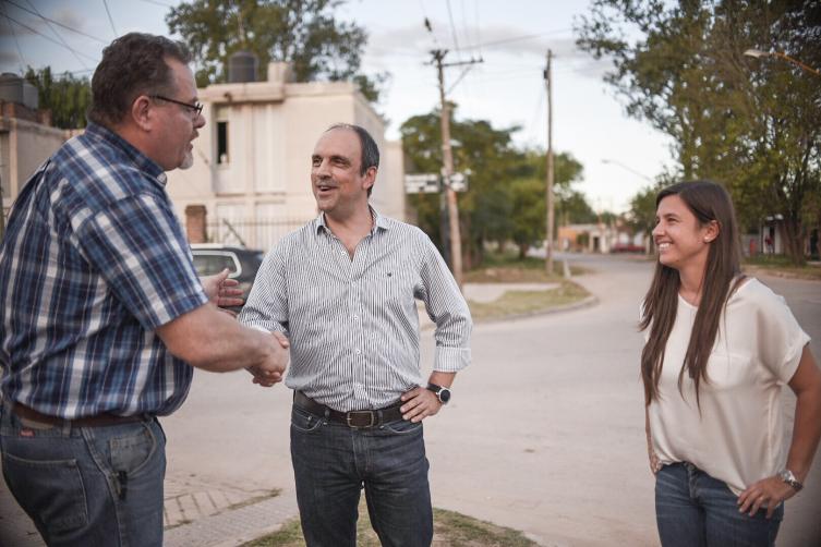Corral recorrió obras de pavimentación en Liceo Norte