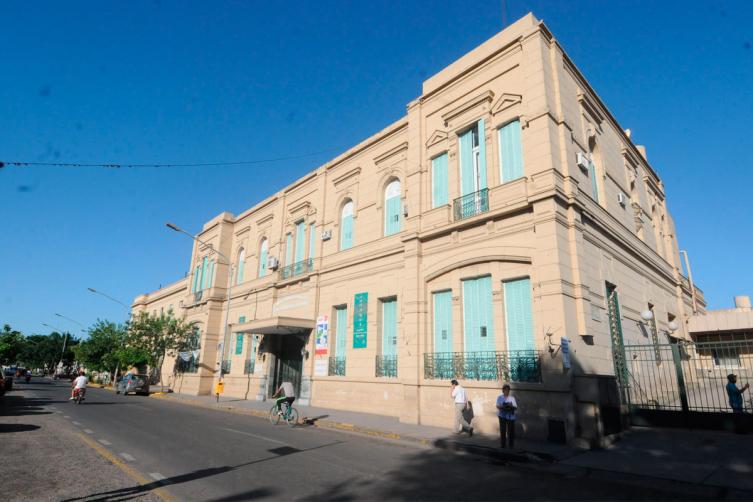 Lo apuñalaron en Boulevard  y República de Siria
