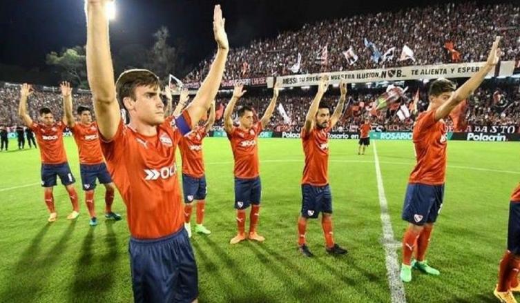 Newells-Independiente podría jugarse con público visitante