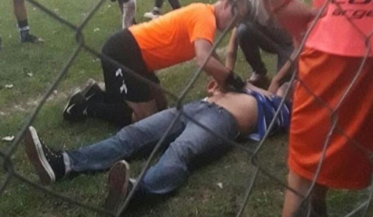 Un árbitro le salvó la vida a un DT que lo había increpado duramente