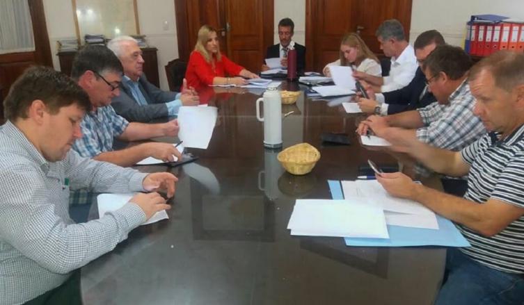 Se aprobaron proyectos por más de 62 millones de pesos para 64 localidades 