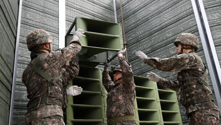 Las dos Coreas retiran sus torres de altavoces de propaganda en la frontera