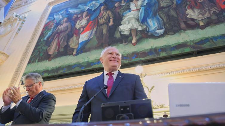 Lifschitz: 