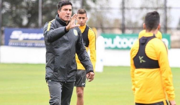 Central: Chamot piensa en la vuelta de Zampedri
