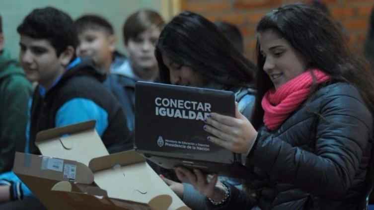 Macri dio de baja definitivamente el programa Conectar Igualdad
