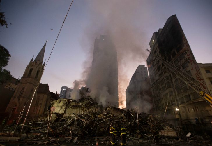 Varias personas siguen desaparecidas tras el derrumbe en Sao Paulo
