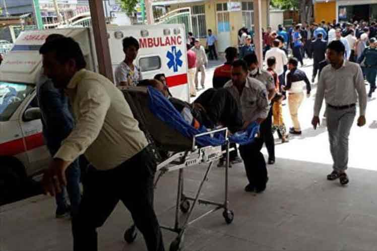 Terremoto en Irán deja al menos 76 heridos