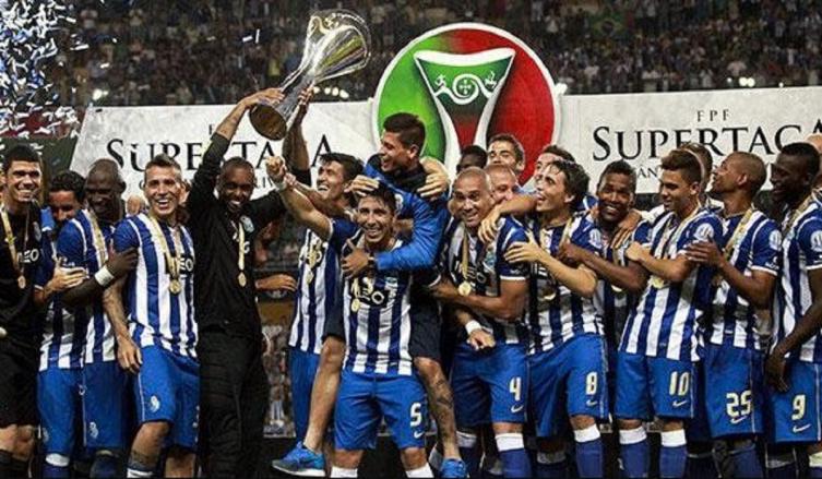 Porto salió campeón y festejó al ritmo de Los Palmeras