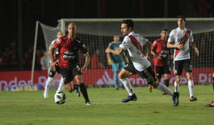 Colón perdió una de las chances para la Sudamericana empatando  sin goles con River