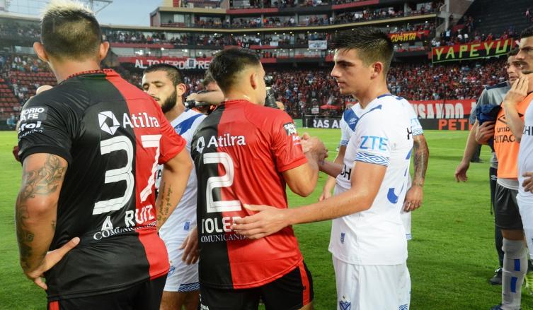 Colón y Vélez completarán el partido suspendido por la Superliga