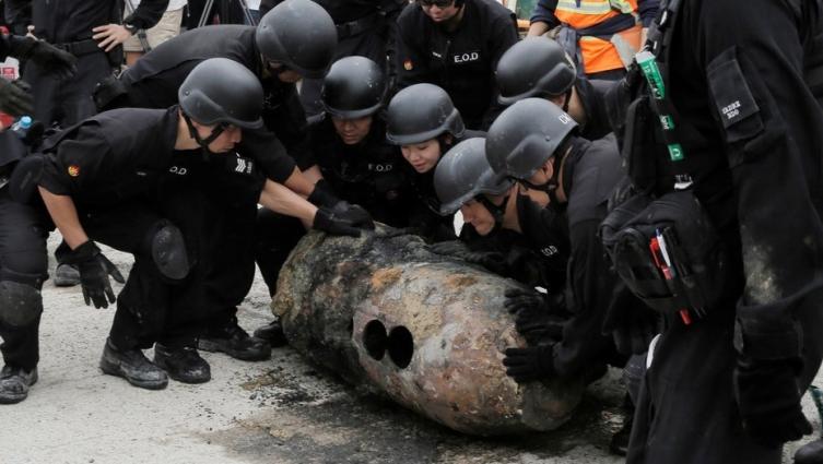 Evacuados en Hong Kong tras el hallazgo de una bomba de la II Guerra Mundial