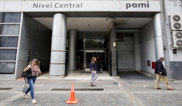 Detectaron que PAMI facturó por colocación de DIU a ancianas