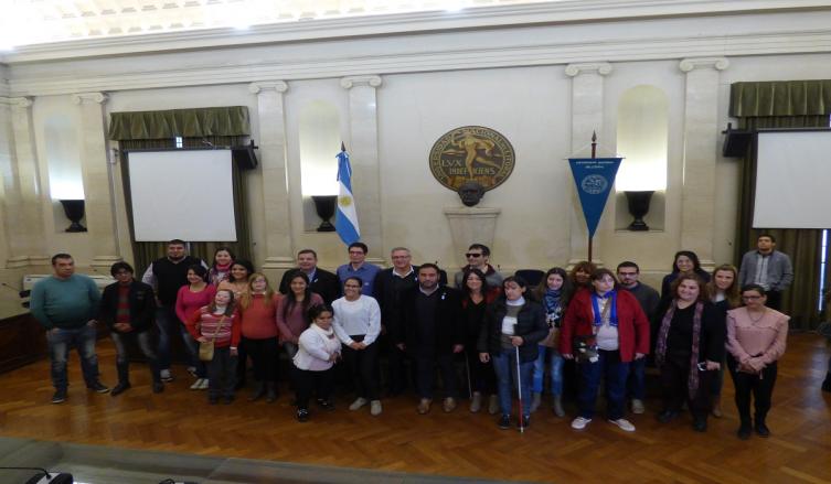 Comienzan sus experiencias laborales en la UNL  