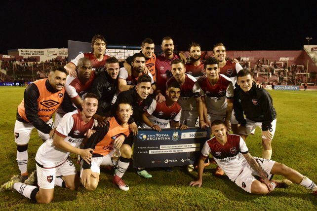Una alegría para Omar De Felippe de cara a su futuro en Newell's