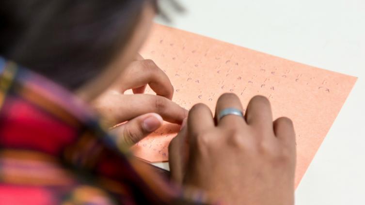 Presentan el proyecto de Biblioteca Musical en Braille