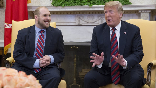 Trump recibió al estadounidense liberado por Nicolás Maduro