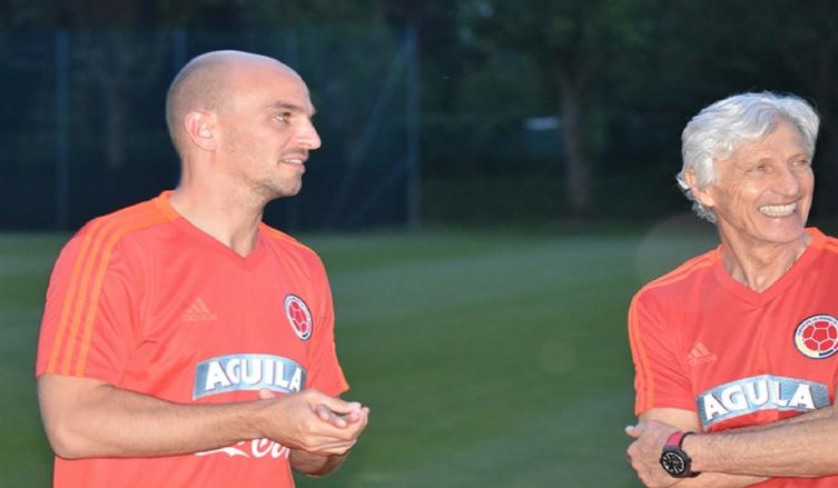Esteban Cambiasso se sumó al cuerpo técnico de José Pekerman en Colombia