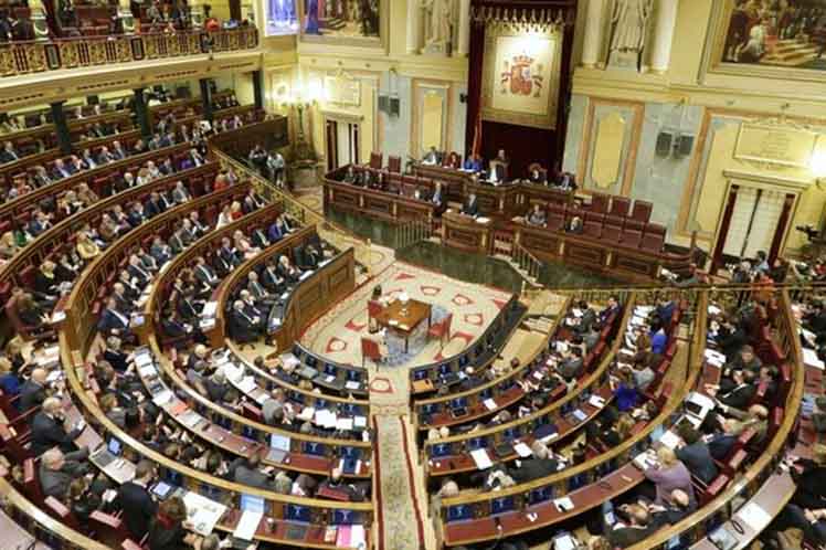 El parlamento español debate moción de censura contra Rajoy