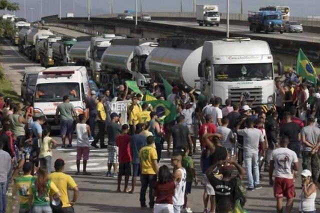 La mayoría de Brasil apoya el reclamo de los camioneros