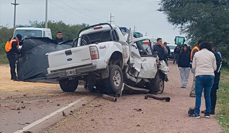 Un hombre, dos mujeres y sus bebés murieron en un choque