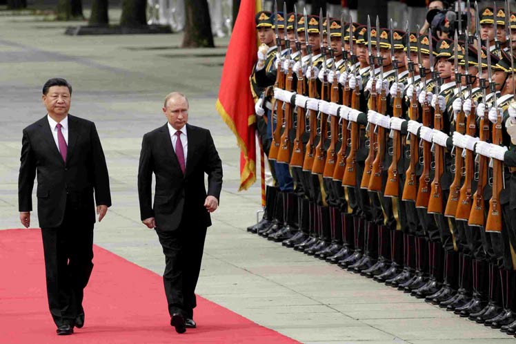 Reunión con Xi Jinping abre visita Vladimir Putin a China