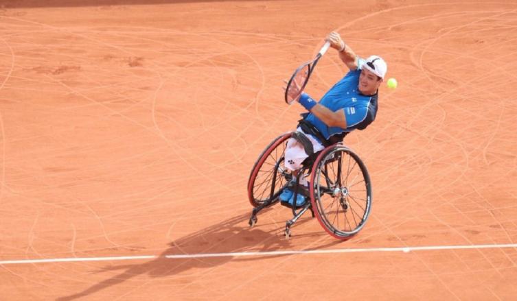 Tenis adaptado: Gustavo Fernández no pudo con Kunieda en la final de Roland Garros