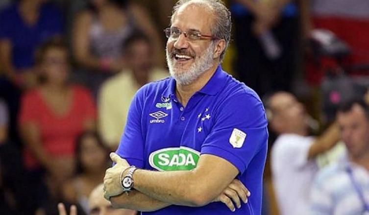 Voley Masculino: Méndez viene desde Brasil para suceder a Velasco