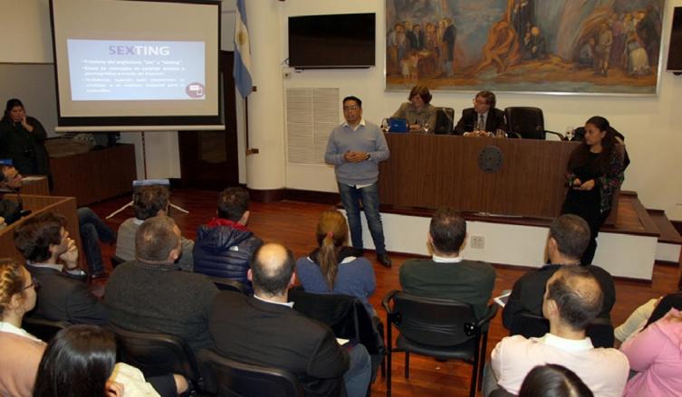 Dictaron una charla sobre ciberdelito