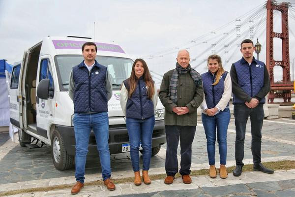 Lamberto presentó las nuevas oficinas móviles