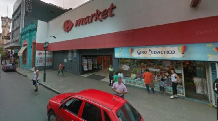 Continúa el ajuste en Carrefour: anuncian el cierre de otra sucursal