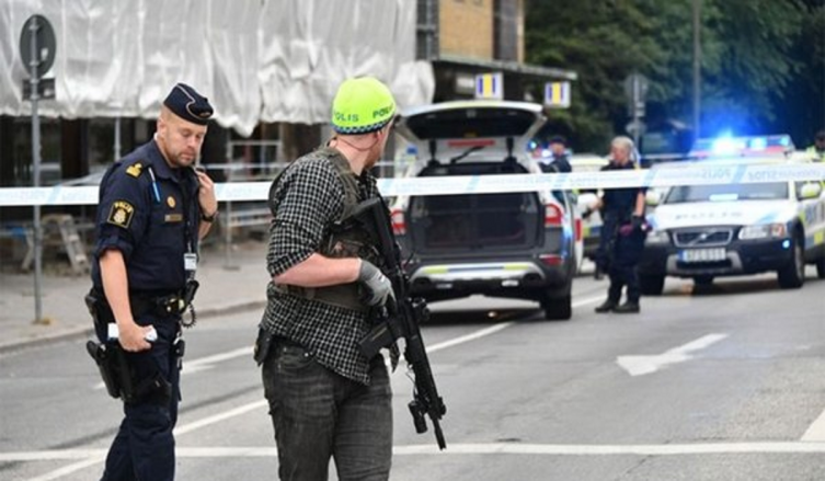 Un hombre armado abrió fuego contra una multitud en Malmo, Suecia